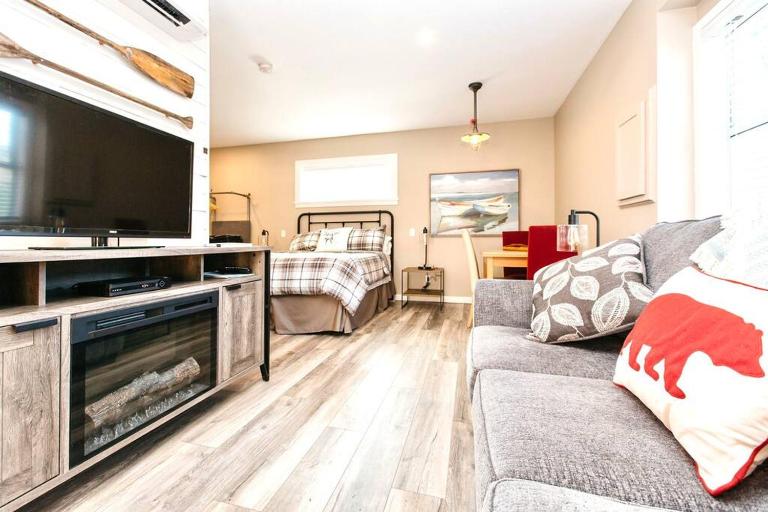 RainCoast Retreat at Shawnigan Lake! - Bed and Breakfast Shawnigan Lake