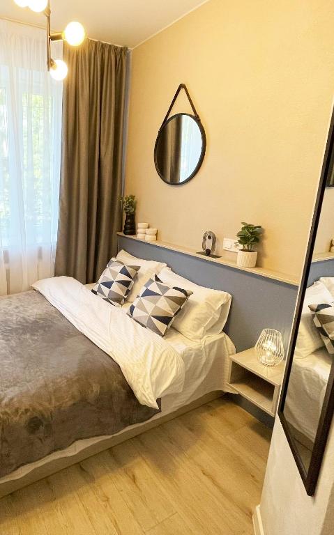 MYFREEDOM апартаменти поруч з метро Олімпійська, Центр - Ferienwohnung Kyjiw