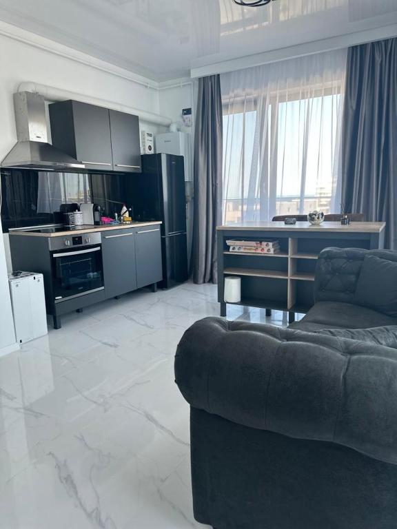 Koya Tower by Lake Mamaia - B&B Mamaia