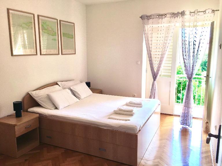 Apartman Ana Borić - Chambres d'hôtes Podgora