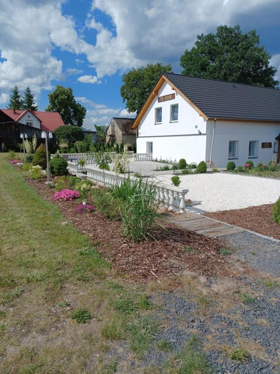 Agroturystyka Pod Dębami - B&B Bolesławiec