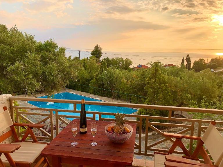 Ambelos Village Seaview and Pool Villas - B&B Néos Marmarás
