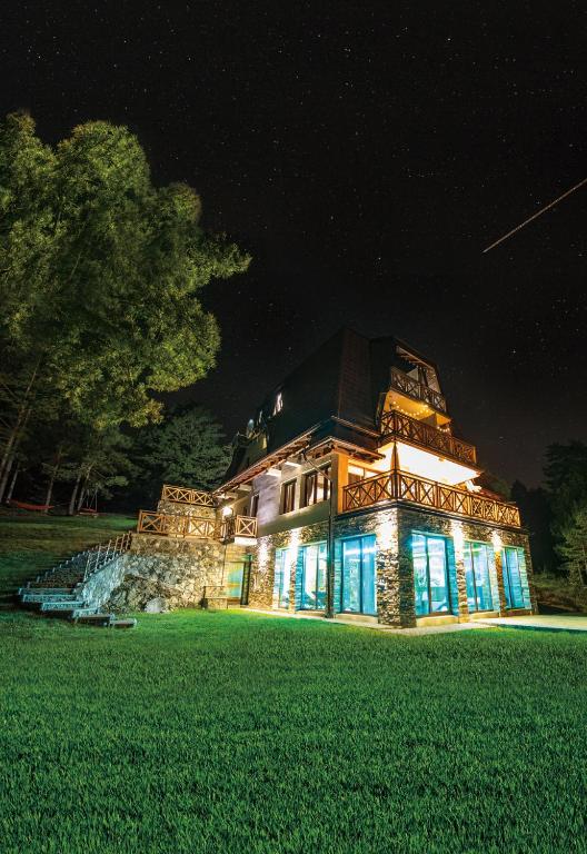 KATUN Apartmani & SPA - Chambres d'hôtes Divčibare