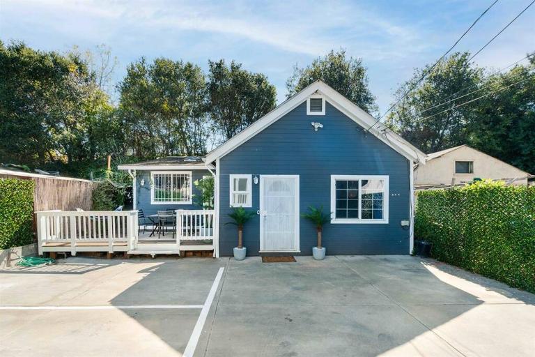 Modern Cottage near many conveniences - Ferienwohnung Oakland