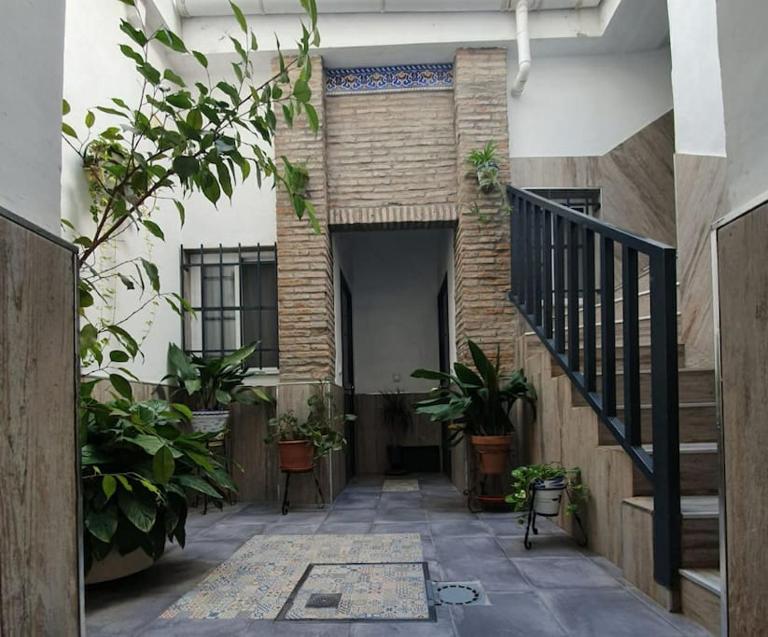 Apartamento en el Fontanal, Casa- Patio de vecinos - Ferienwohnung Sevilla
