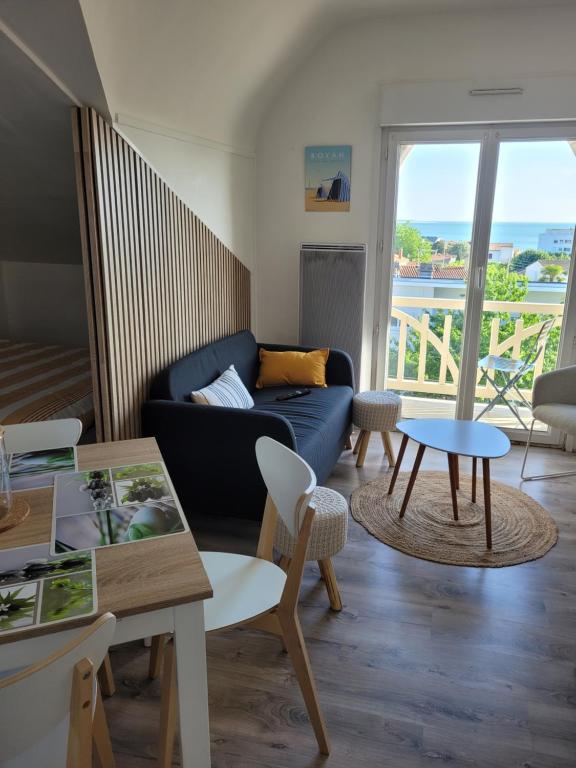 Appt Pontaillac Vue Océan - Bed and Breakfast Royan