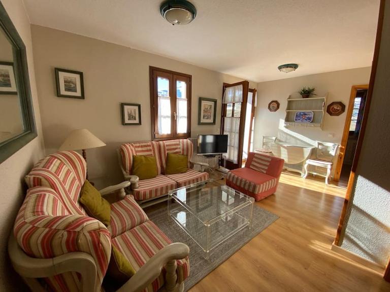 Apartamento con vistas a pistas, en Formigal. - B&B Formigal