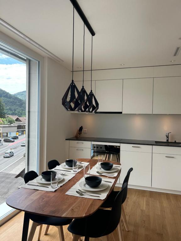 The R Apartment Engelberg, KLIMA, NEU, Balkon, Parking - B&B Balsthal