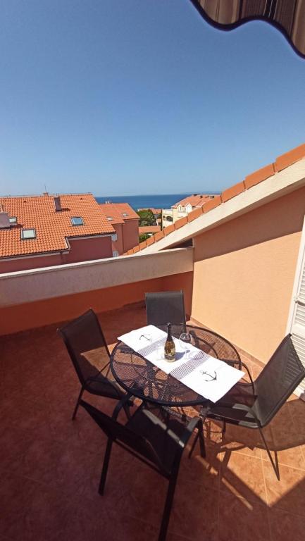 Apartment NOA - B&B Novalja