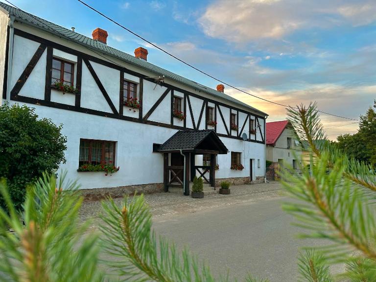 Dom Kawalera Ściborzyce Małe 35 - B&B Ściborzyce Małe