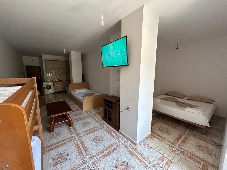 Cozy and Tranquil Apartment - Easy and efficient check-In - B&B Tirana