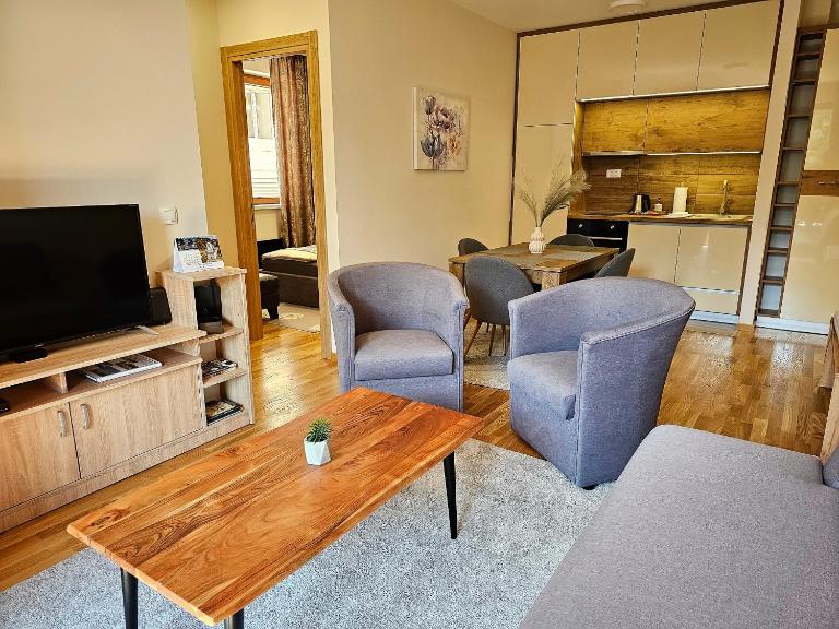 Apartman TRIO - Zlatibor - Bed and Breakfast Zlatibor