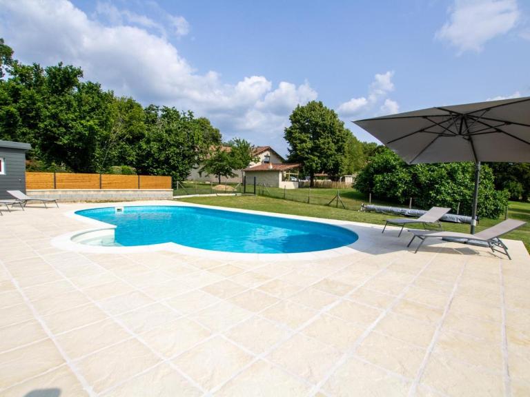 Grande maison avec piscine et étang privé, proche de Brantôme - FR-1-616-332 - Ferienwohnung Agonac