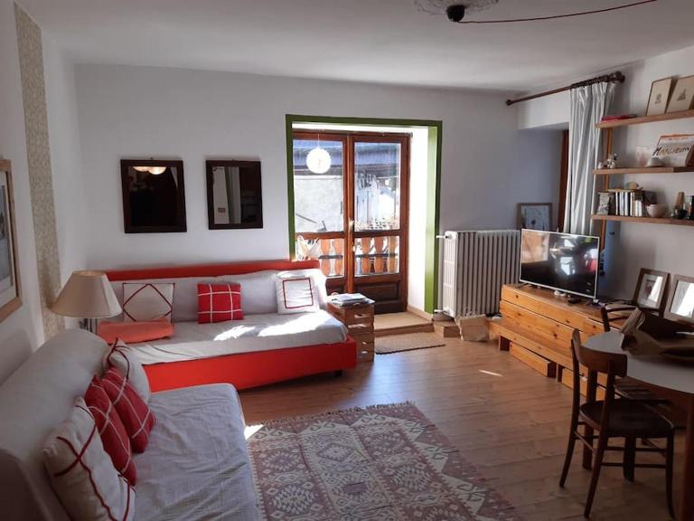 Appartamento in casa antica - Ferienwohnung Cesana Torinese