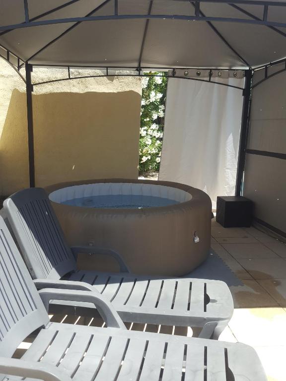 Un coin en Provence - Bed and Breakfast Villeneuve