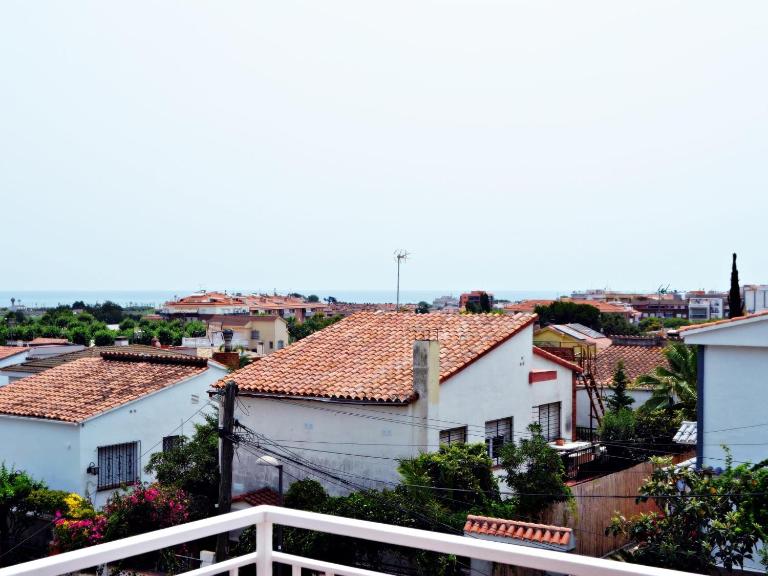 AFRODITA Casa con dos apartamentos independientes - B&B Pineda de Mar