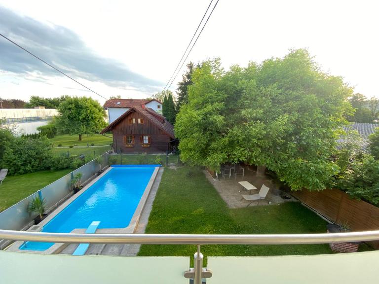 Ferienwohnung Nussbaumblick - Ferienwohnung Ottensheim