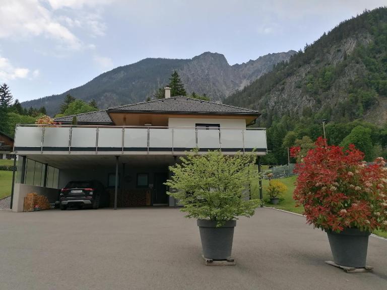 Ferienwohnung Ulrike - Chambres d'hôtes Sankt Anton im Montafon