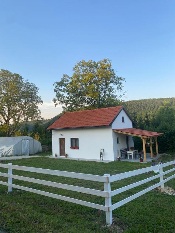 Hill House Emir - B&B Bihać