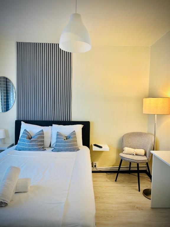 Cozy Place to Stay -Self check in 24h - Bed and Breakfast Reşiţa
