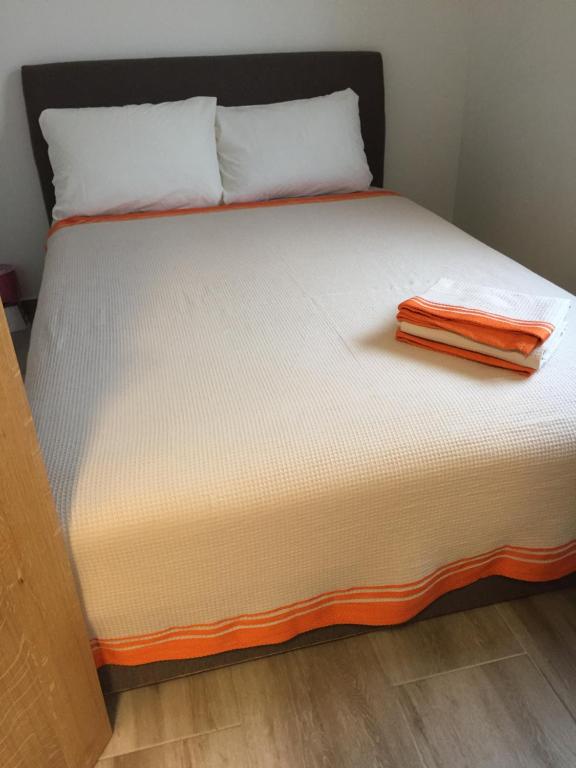 Monimont - B&B Golubovci
