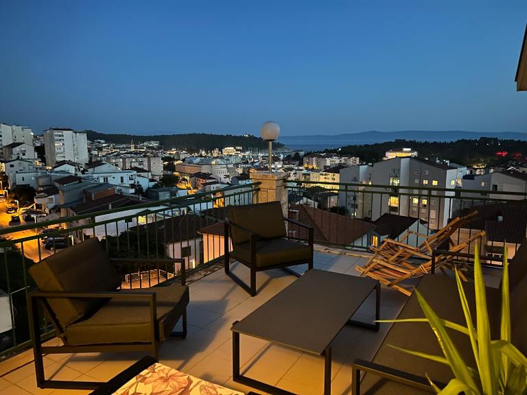 Apartment Jurica - B&B Makarska