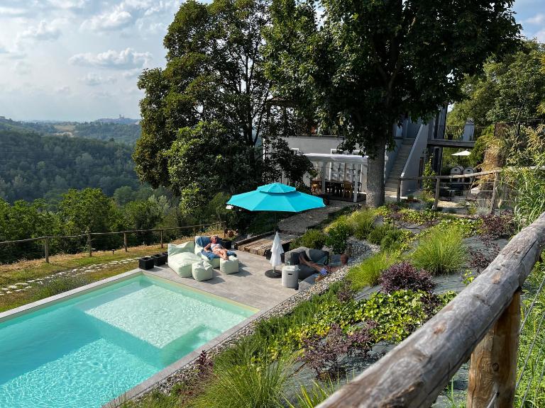 Cascina GianTino suite Sughero - G A Y - M E N - O N L Y - Bed and Breakfast Montegrosso d'Asti