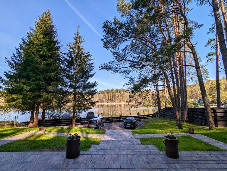 Domek Letniskowy - Leśna Przystań - B&B Lebuń