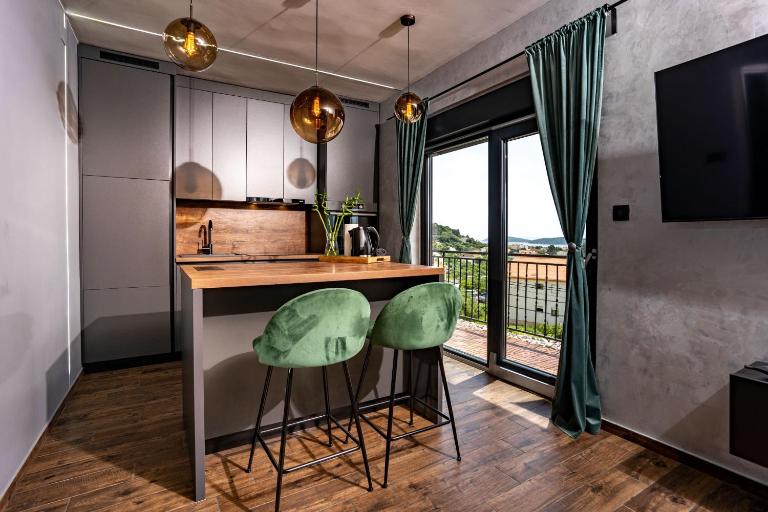 Modern studio with a beautiful view - B&B Rab