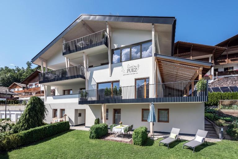 Living Puez - Bed and Breakfast Funes