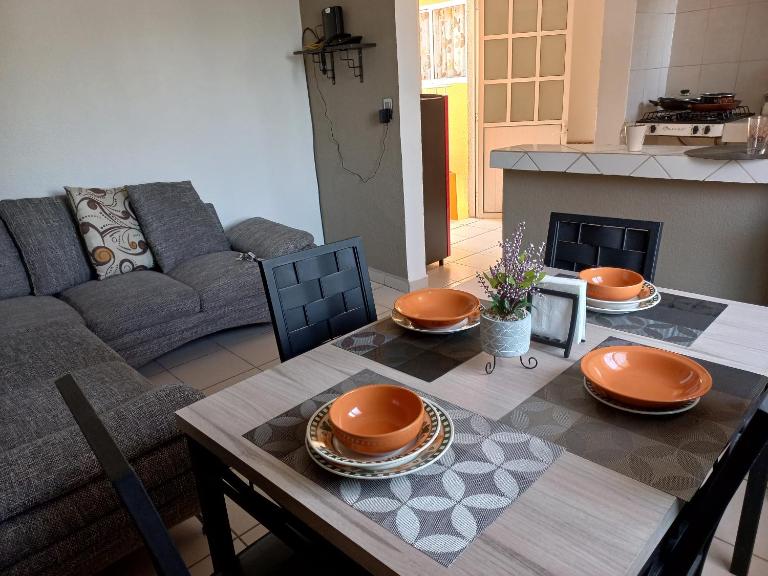 Nice apartamento. 5 minutos del aeropuerto. - B&B Città del Messico