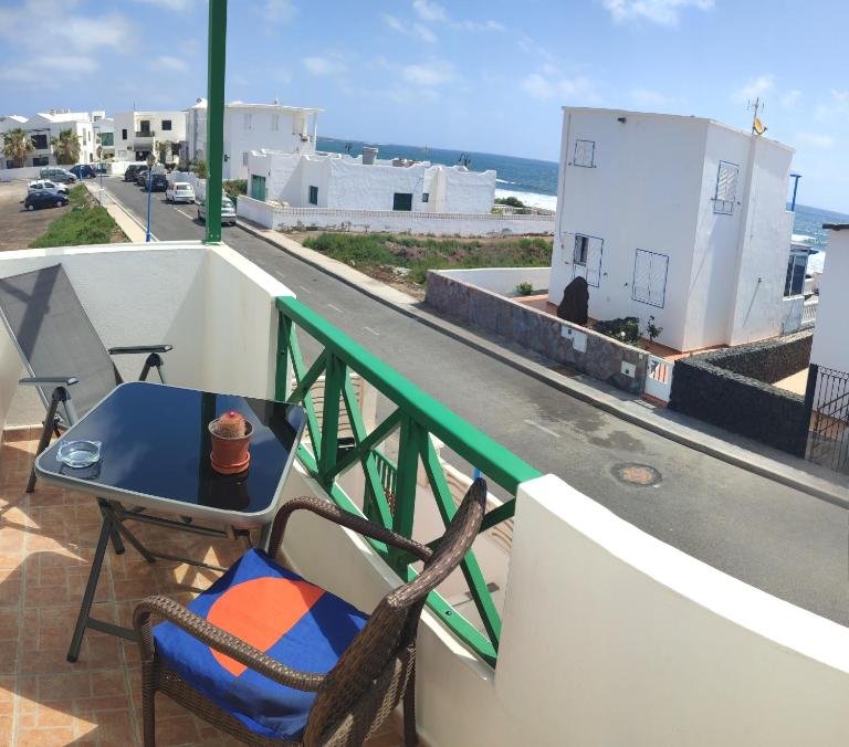 MarySol 7 terrace with sea views, close to the sea - B&B Punta Mujeres
