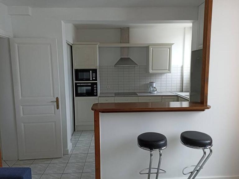 Appart au calme 3 chambres 73m2 1er étage - B&B Bayonne