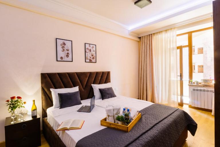 hotelise I The Paragon Apartment - B&B Yerevan