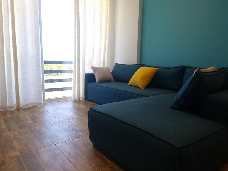 Teal Apartment - Bed and Breakfast Durrës