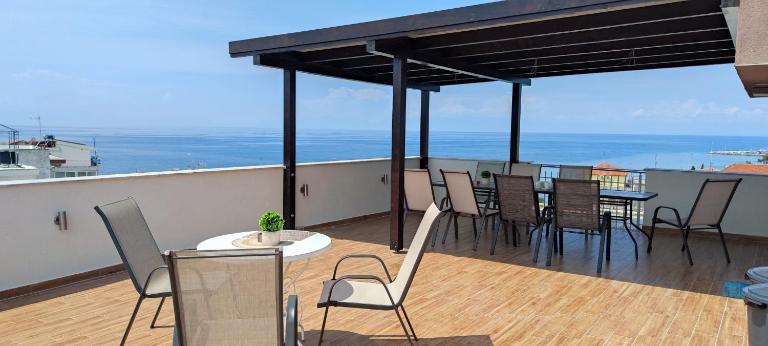 Sea Star Apartments Kallikratia - Chambres d'hôtes Néa Kallikráteia