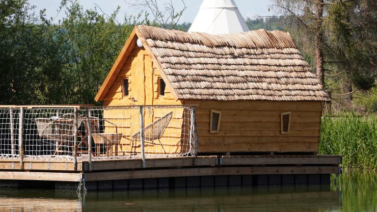 Les Cabanes Flottantes - B&B Givrauval