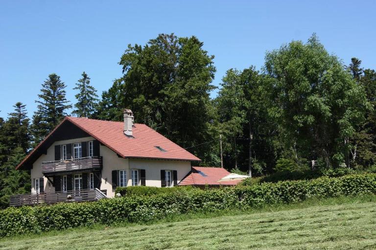 Chalet les Pounets - B&B Damprichard
