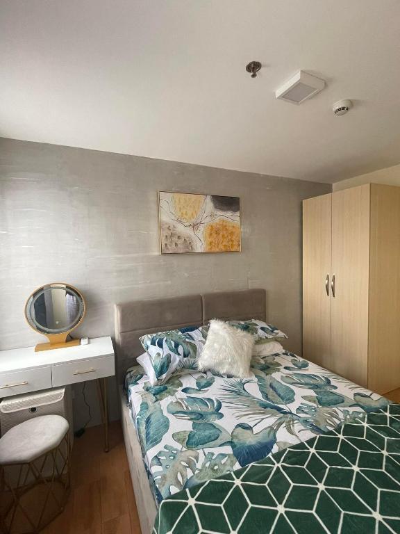 Cozy 2 bedroom Condo in Davao near Airport with balcony - Bed and Breakfast Davao