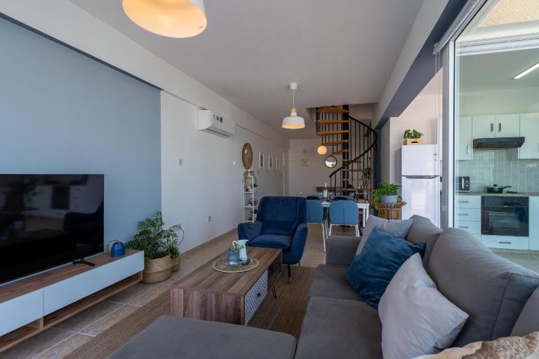 Chloris 3- Bedroom Apartment W/Pool in Larnaca - B&B Larnaka