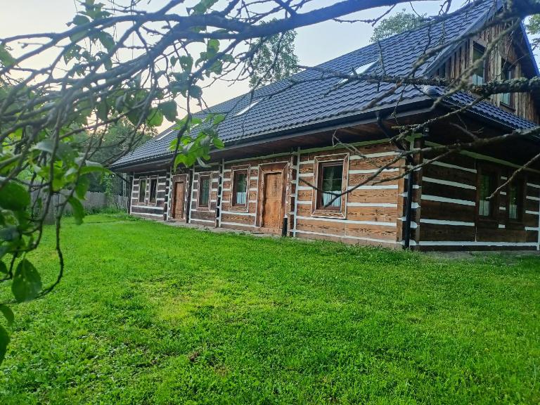 Zagroda Miodowa agroturystyka w Bieszczadach - B&B Komańcza