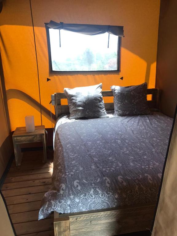 Camping Le Mondou - Chambres d'hôtes Saint-Julien-de-Lampon