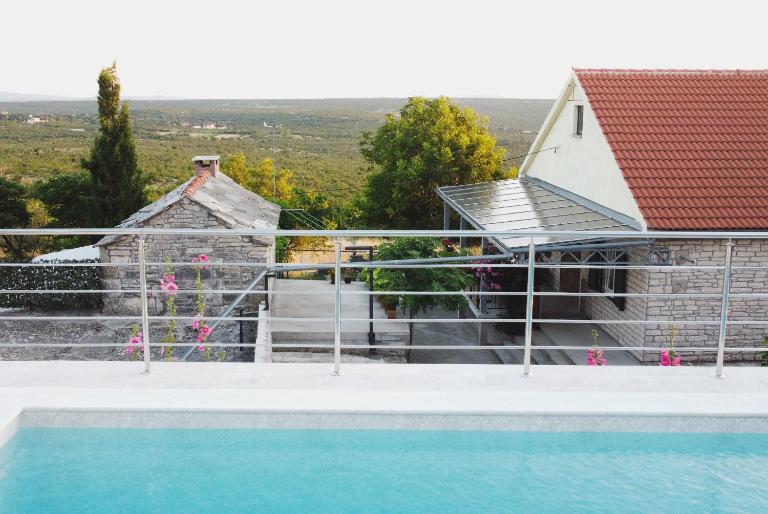 Vista Kum - Kuća za odmor - B&B Popović