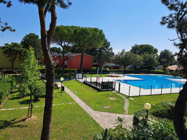Adriella apartments - Bed and Breakfast Bibione