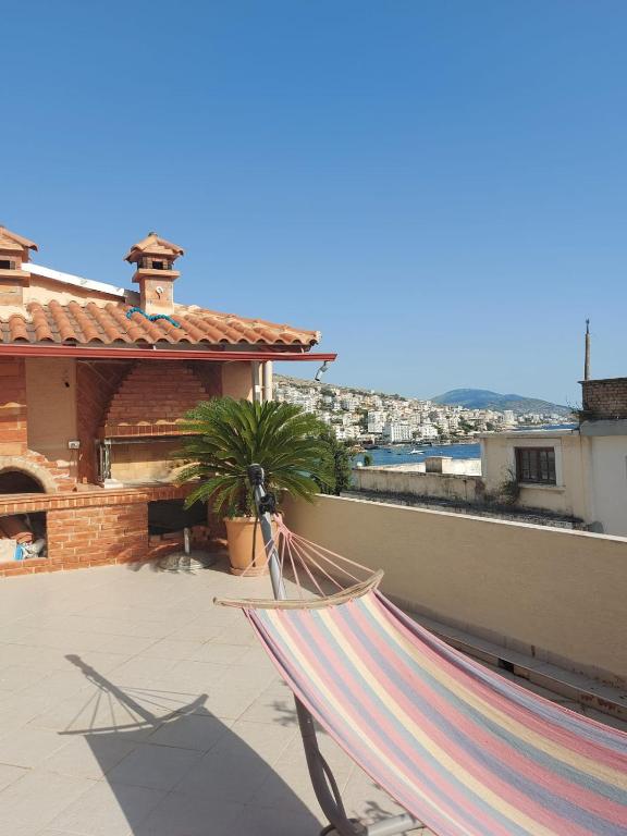 July Seaview Apartments - Chambres d'hôtes Saranda