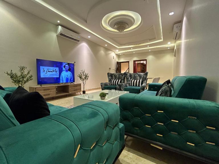 شقة فاخرة غرفتين وصالة النرجس ١٣ - B&B Riyad