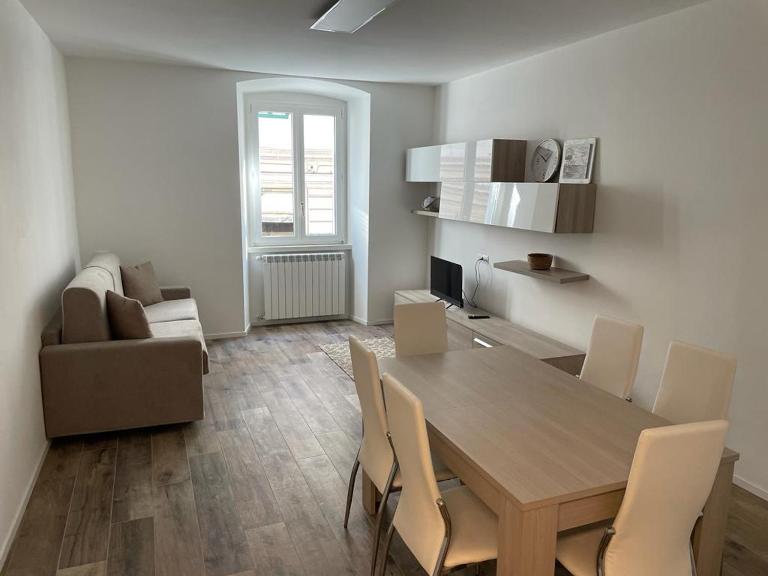 CASA VACANZE GINEVRA 1 - Ferienwohnung Triest