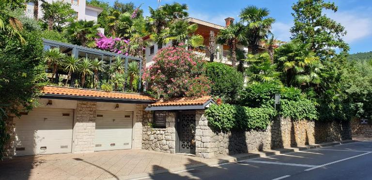 Apartment Doris - Bed and Breakfast Opatija