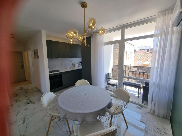 Apartment with view on city marine - Chambres d'hôtes Zadar