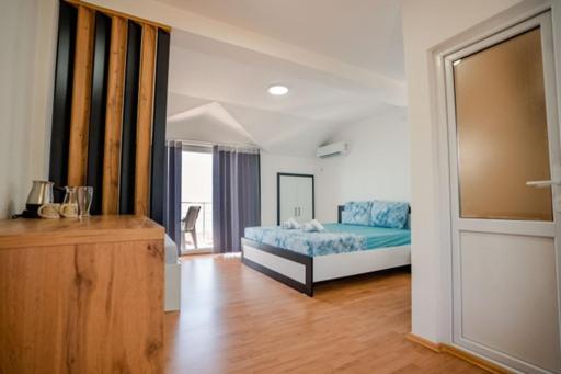 VILA PUPA, Elešec 2 - B&B Ocrida